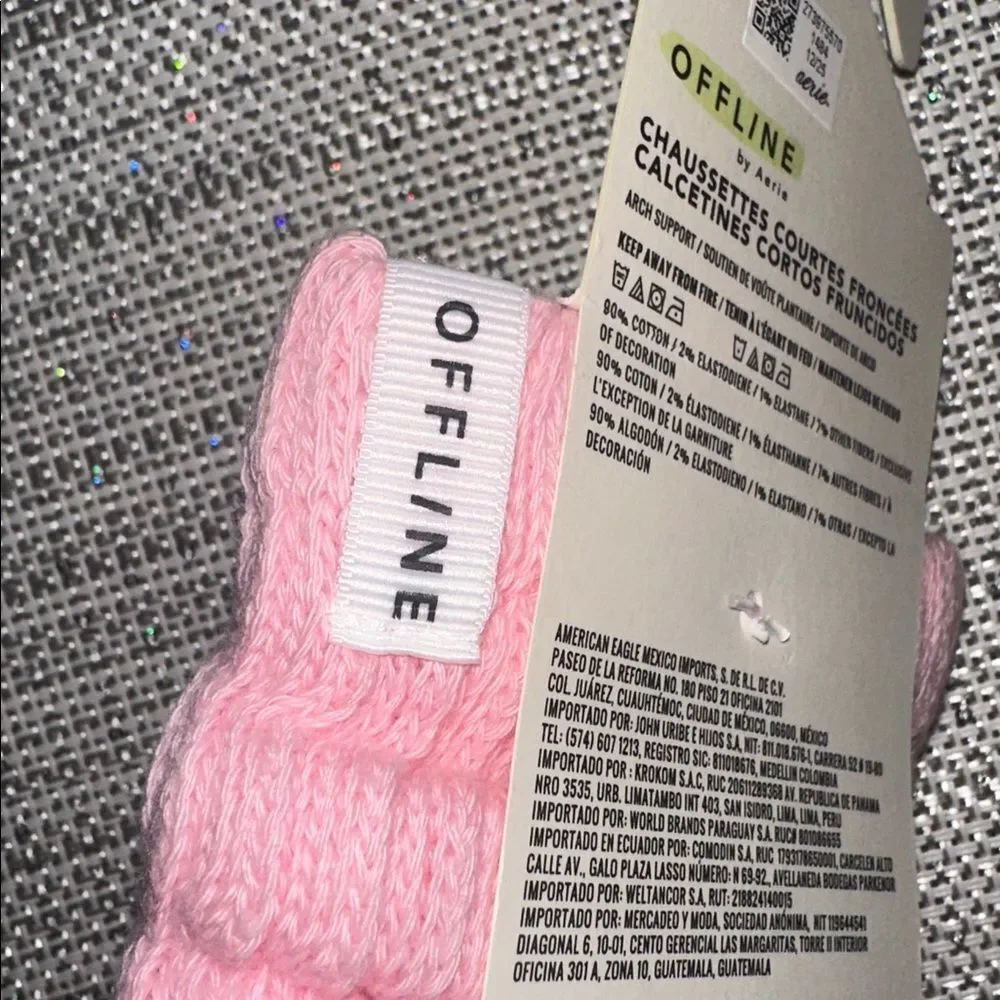 OFFLINE Club Pink Short Scrunch Tab Logo Cotton Socks